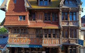 Hotel La Résidence Manoir De La Salamandre